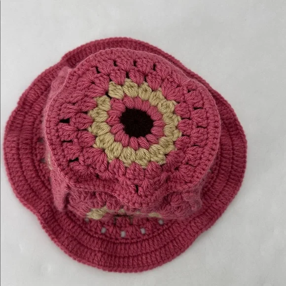 Vintage 70s Boho Hippie Mod Groovy Handmade Crochet Granny Square Bucket Hat - Picture 8 of 11